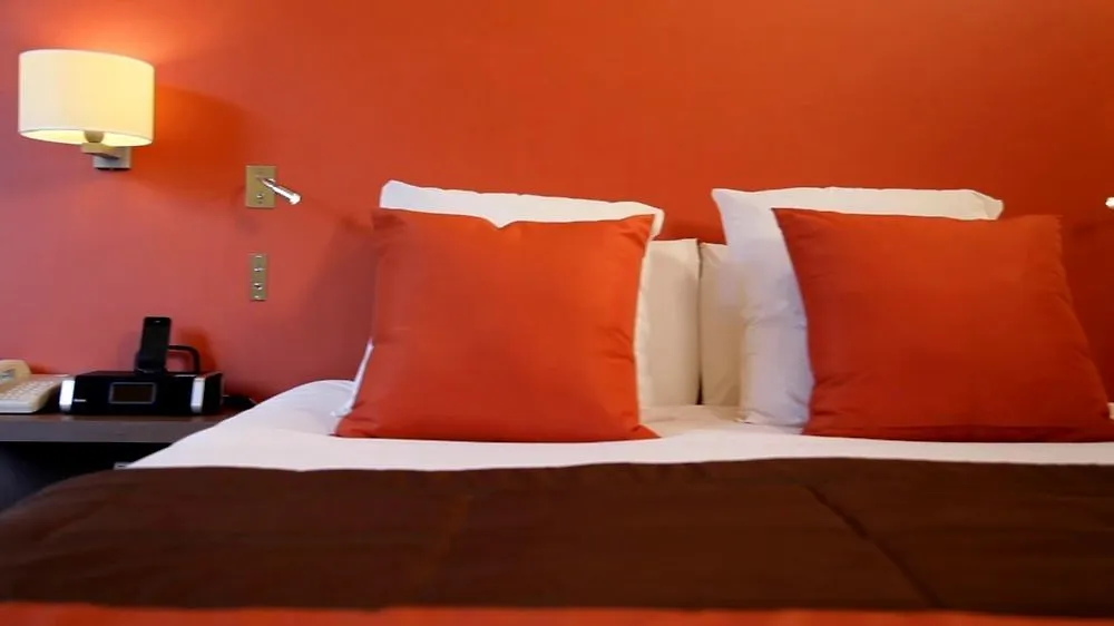 Mercure Grenoble Meylan 4*,
